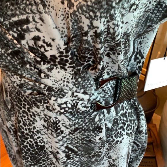 Calvin Klein Size 10 Grey/Blk Snake Print - Picture 3 of 8